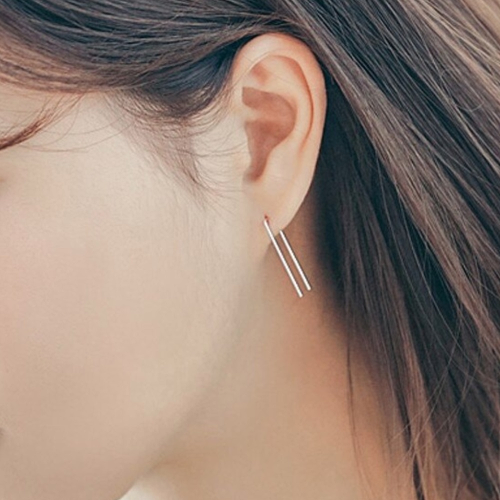 Minimalist geometric earrings